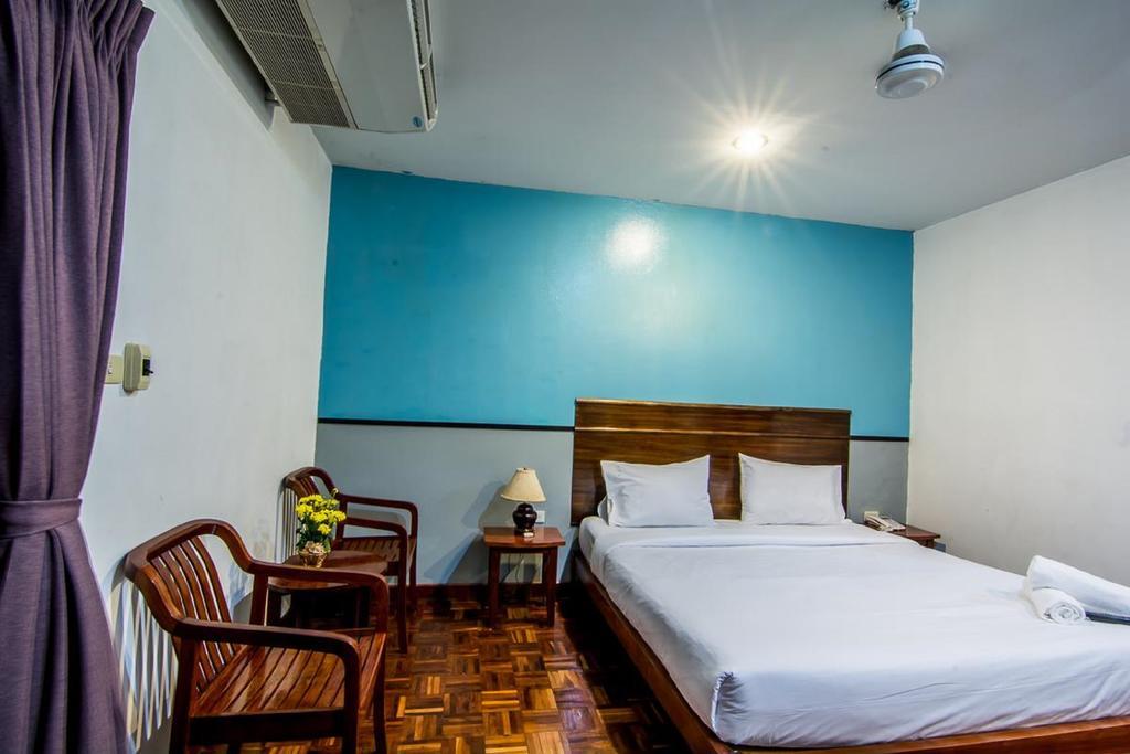 Hotel Sutus Court 4 à Pattaya Extérieur photo